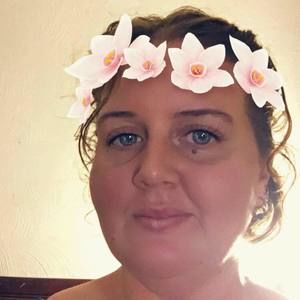 Meet your Posher, Em